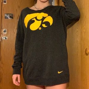 Long Hawkeye charcoal gray long sleeve